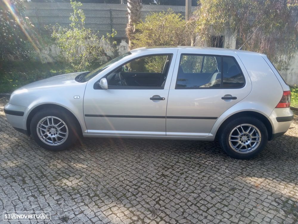 VW Golf 1.4i Confortline JE - 2