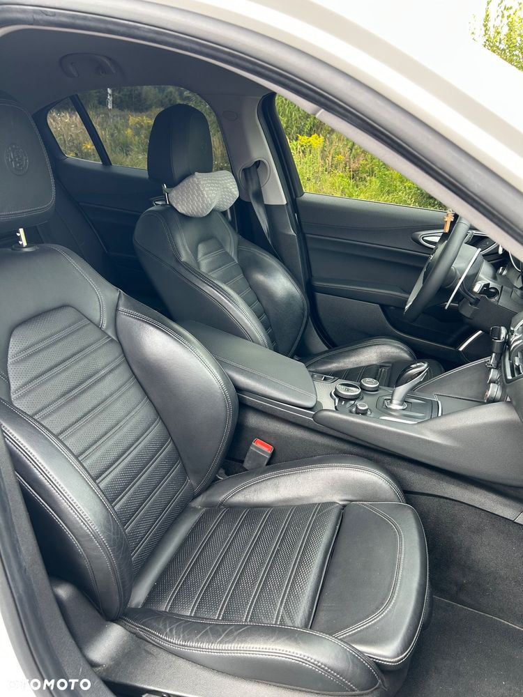 Alfa Romeo Giulia 2.0 Turbo Veloce - 15