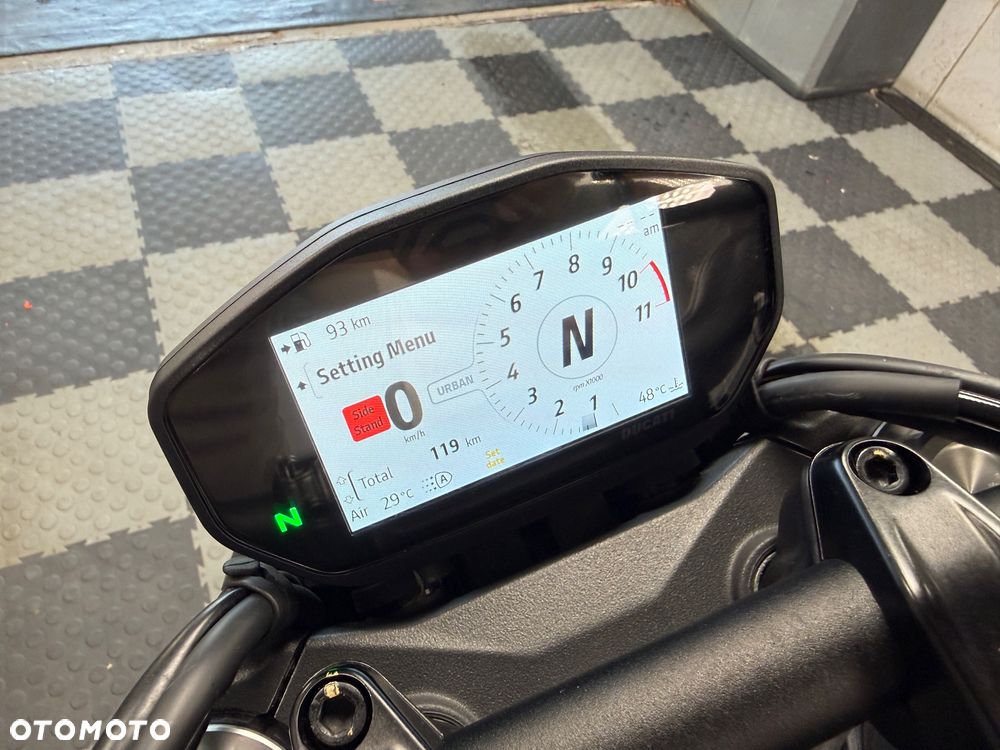 Ducati Monster - 19