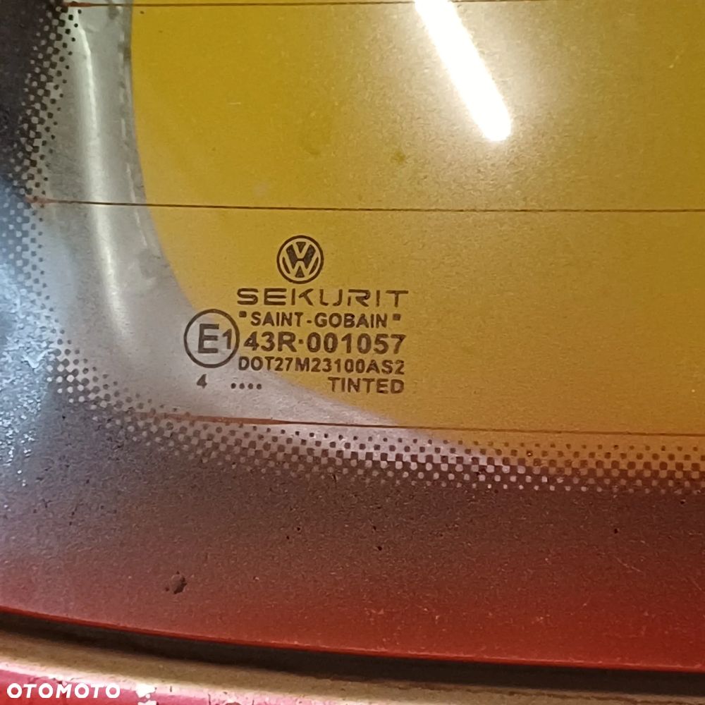 SZYBA KLAPY TYŁ TYLNA BAGAŻNIKA VW PASSAT B5 LIFT KOMBI NR45 - 3