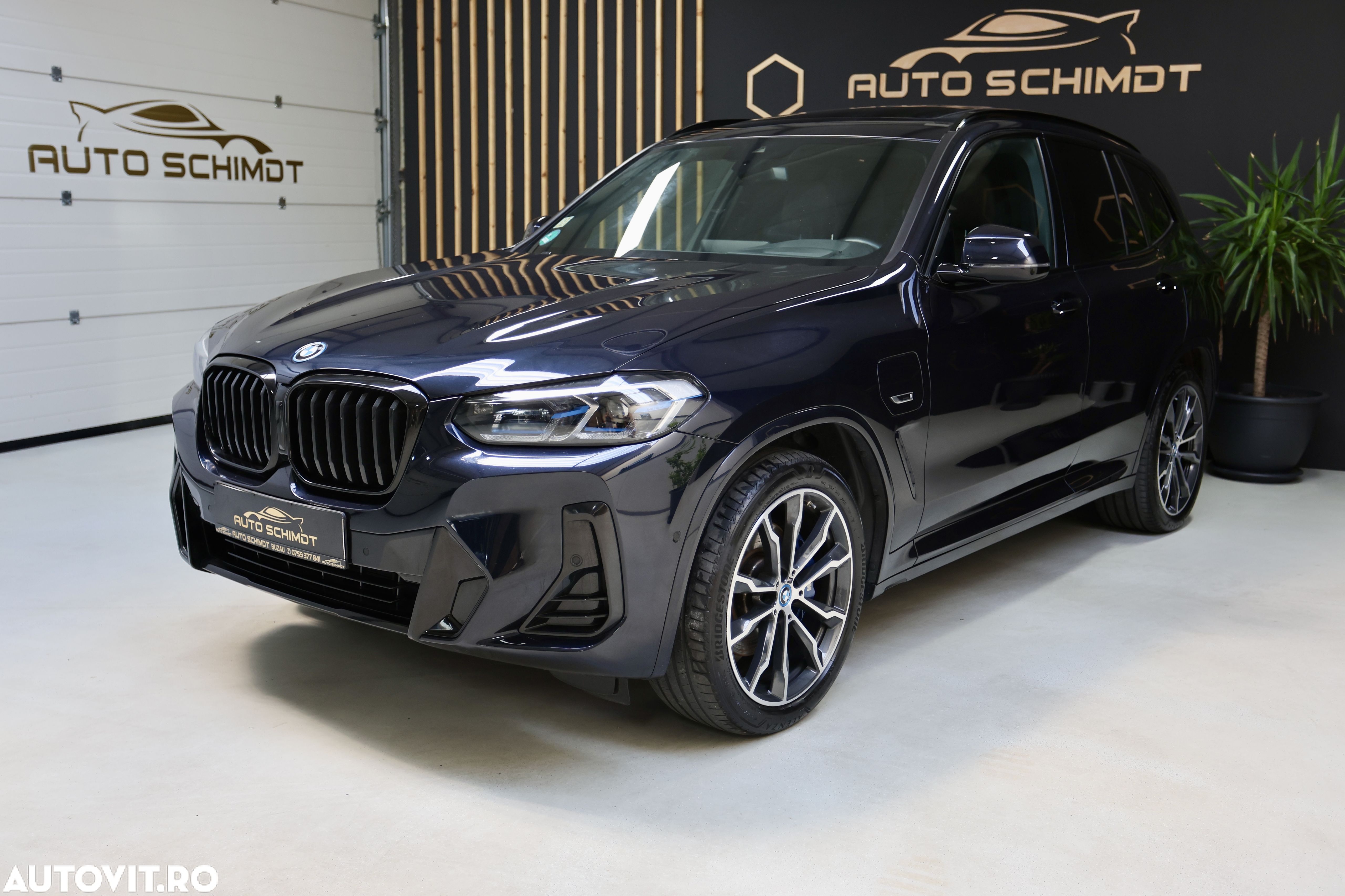 BMW X3 30e xDrive AT PHEV - 1