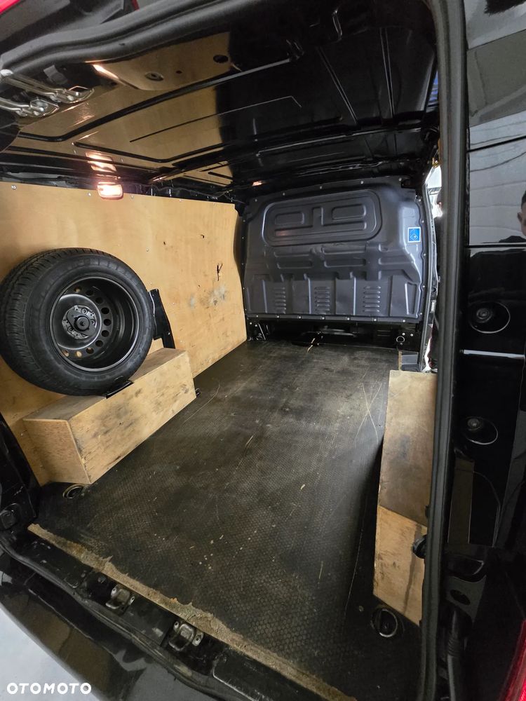 Mercedes-Benz Vito - 13