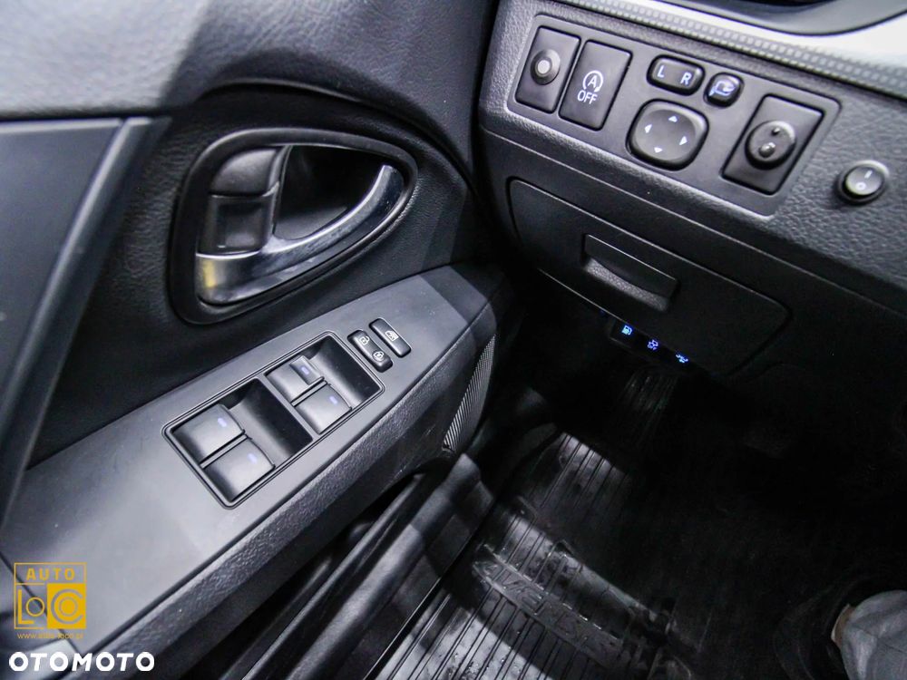 Toyota Avensis 2.0 D-4D Prestige - 25