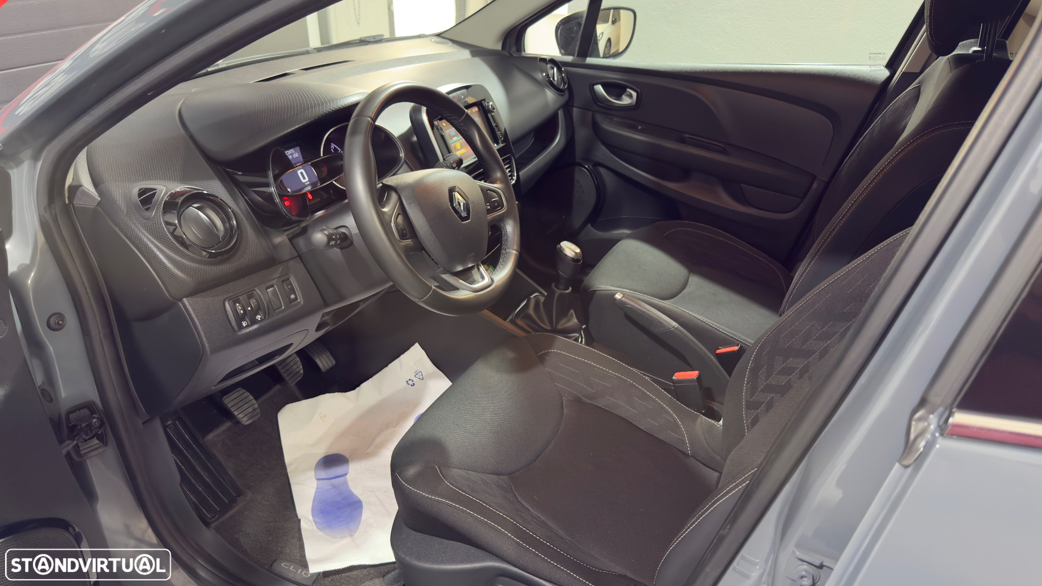 Renault Clio Sport Tourer 0.9 TCe Limited - 10