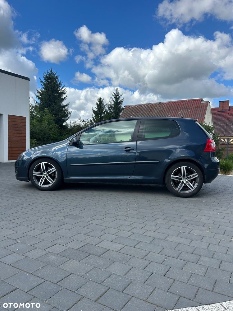 Volkswagen Golf - 2