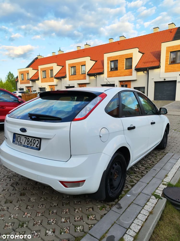 Ford Focus 1.6 Amber X - 4