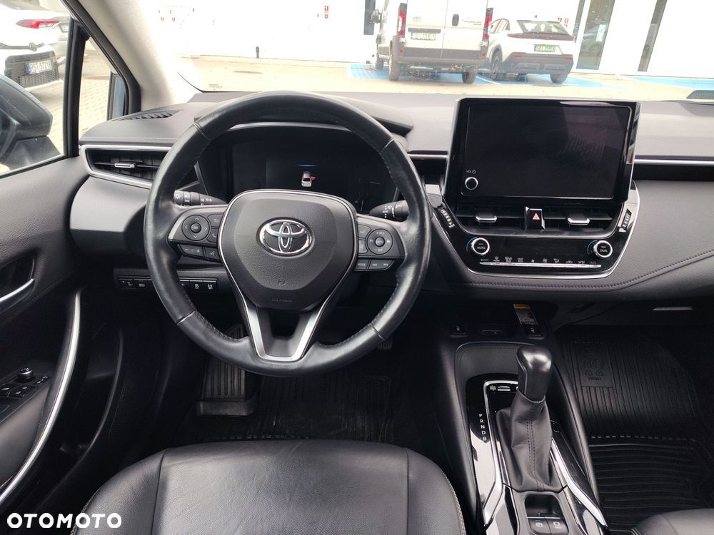 Toyota Corolla 1.8 Hybrid Executive - 13