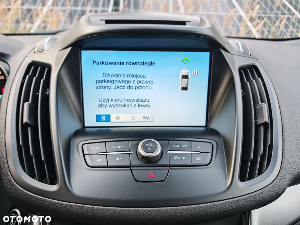 Ford Kuga 1.5 EcoBoost 2x4 Titanium - 22