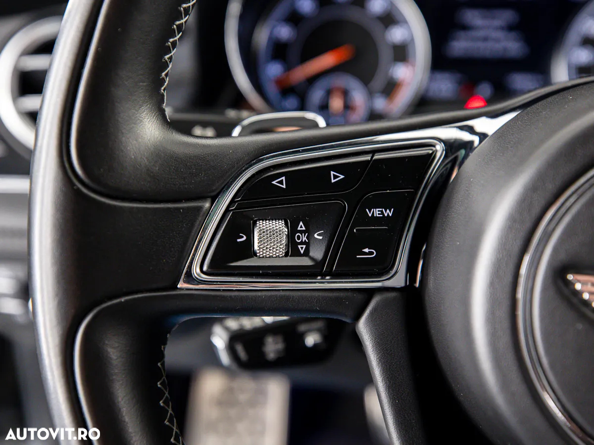 Bentley Bentayga V8 - 26