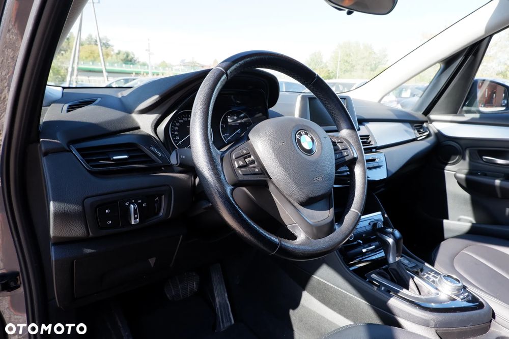 BMW Seria 2 218d Advantage - 24