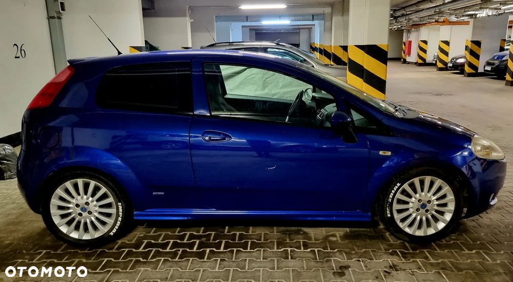 Fiat Grande Punto 1.9 Multijet 8V Sport - 4