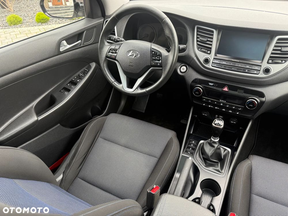 Hyundai Tucson blue 1.7 CRDi 2WD Style - 19