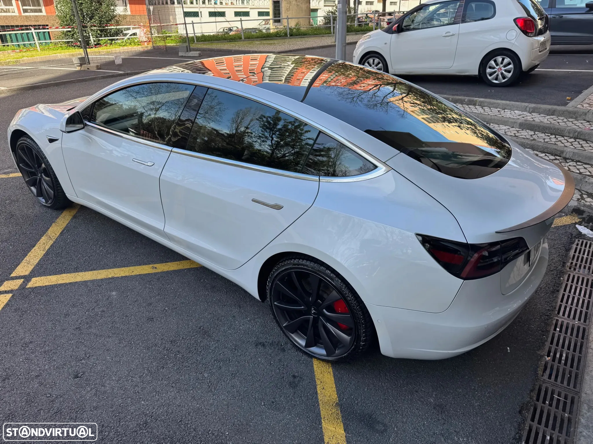 Tesla Model 3 AWD Dual Motor Performance - 32
