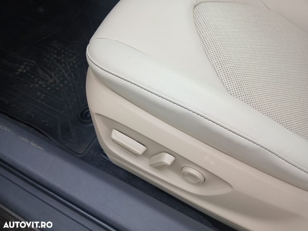 Toyota Camry 2.5 Dynamic - 13