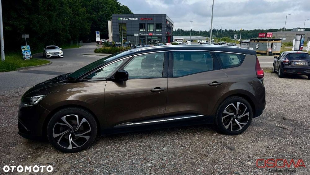 Renault Grand Scenic - 13