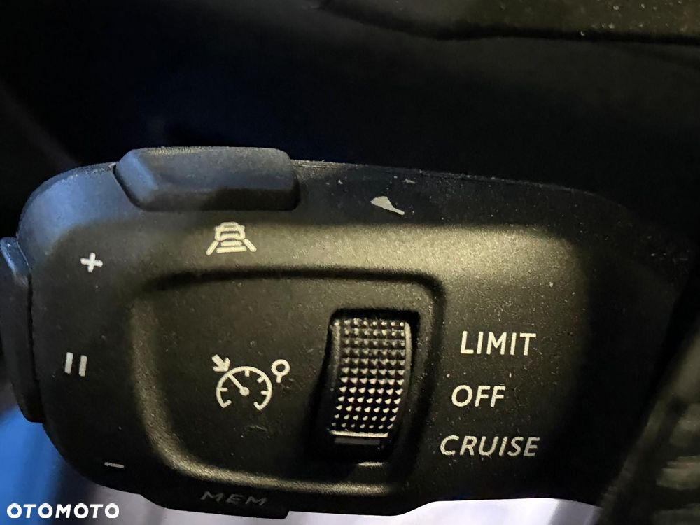 Peugeot 5008 1.6 PureTech GT S&S EAT8 - 23