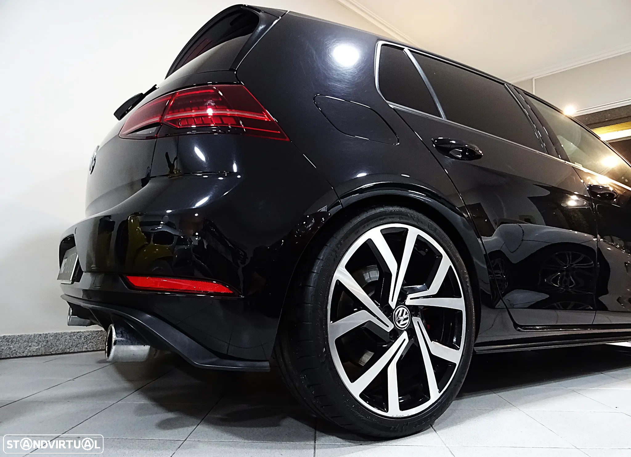 VW Golf 2.0 TSI GTI DSG Performance - 18