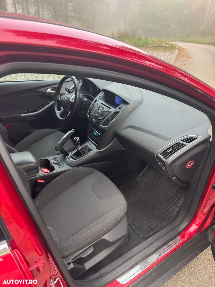 Ford Focus 1.6 Ecoboost Start Stop Titanium - 11