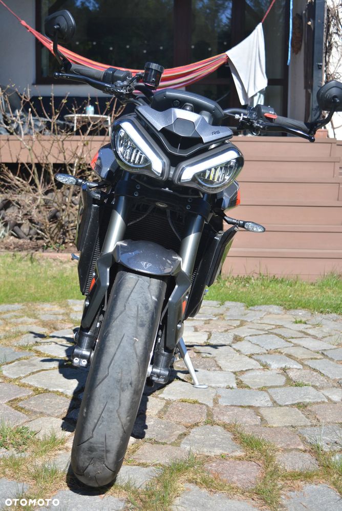 Triumph Street Triple - 8