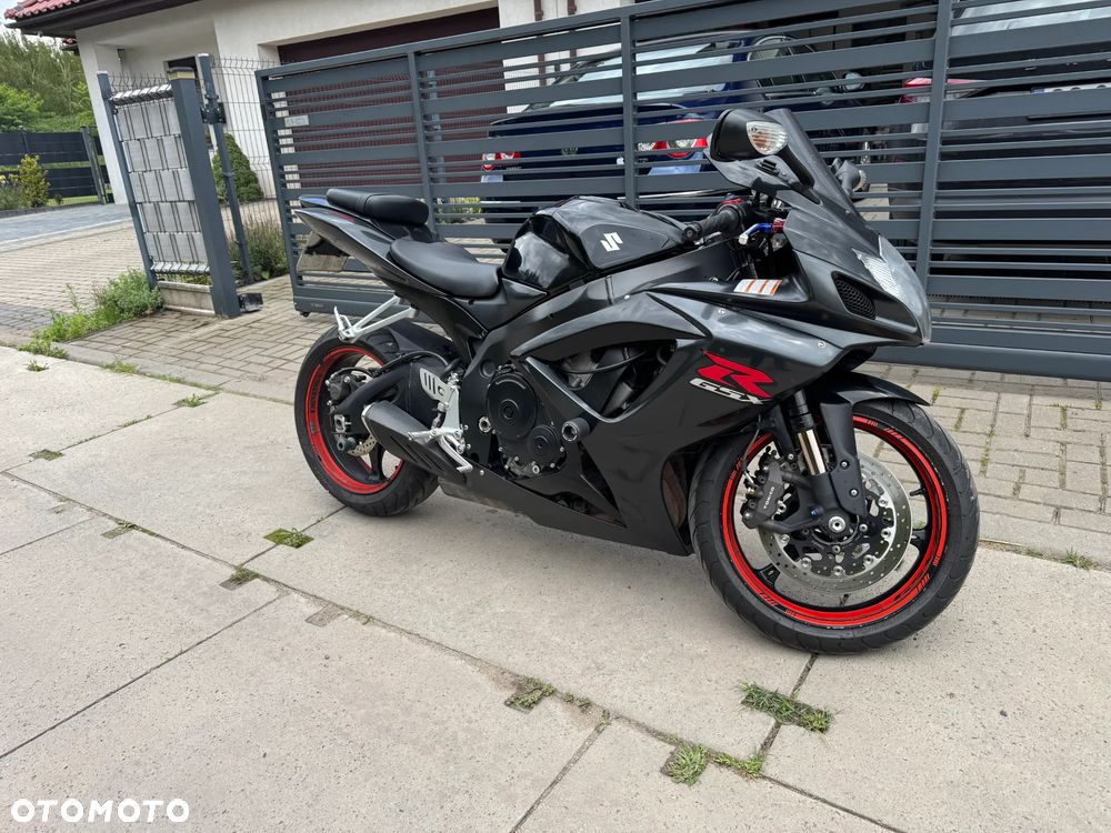 Suzuki GSX-R - 1