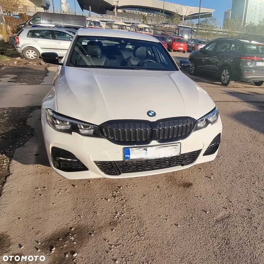 BMW Seria 3 330i xDrive M Sport sport - 3