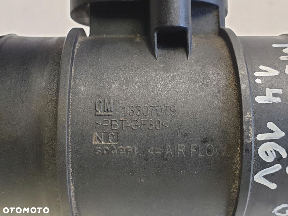 PRZEPŁYWOMIERZ POWIETRZA Opel Meriva A 1.4 16V PRZEPŁYWOMIERZ 13307079 - 2