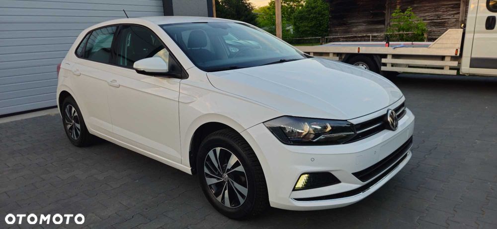 Volkswagen Polo - 2
