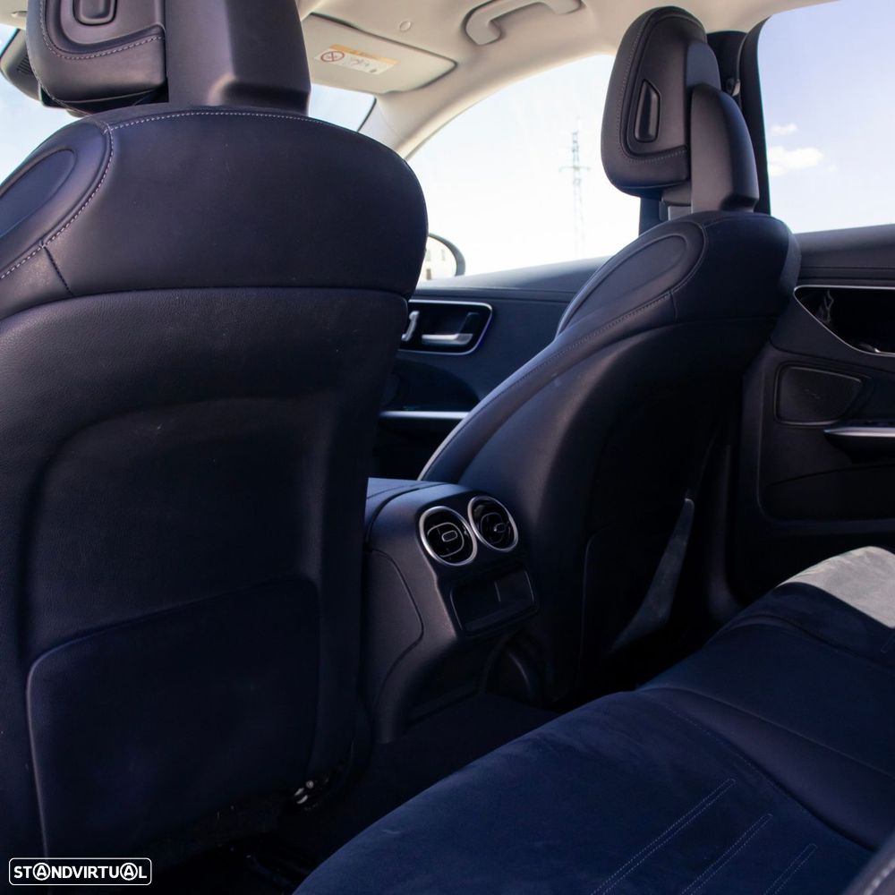 Mercedes-Benz C 300 e AMG Line - 19