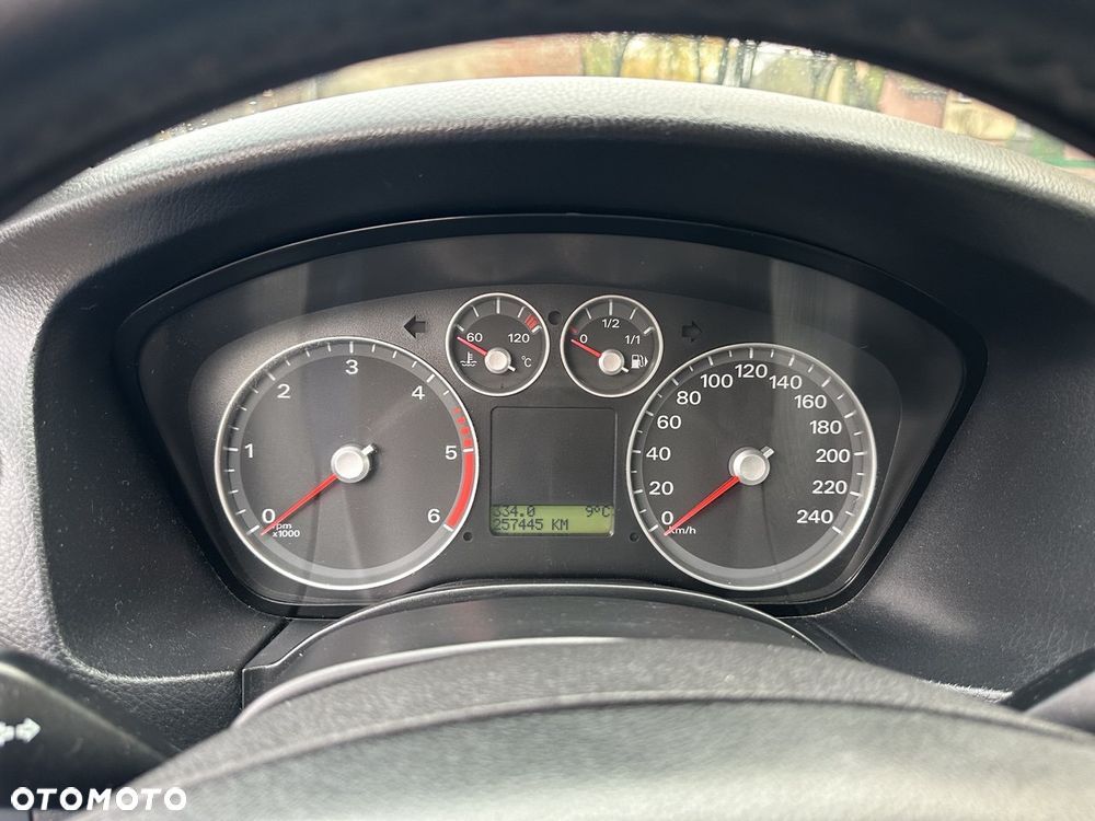 Ford Focus 1.6 TDCi FX - 6