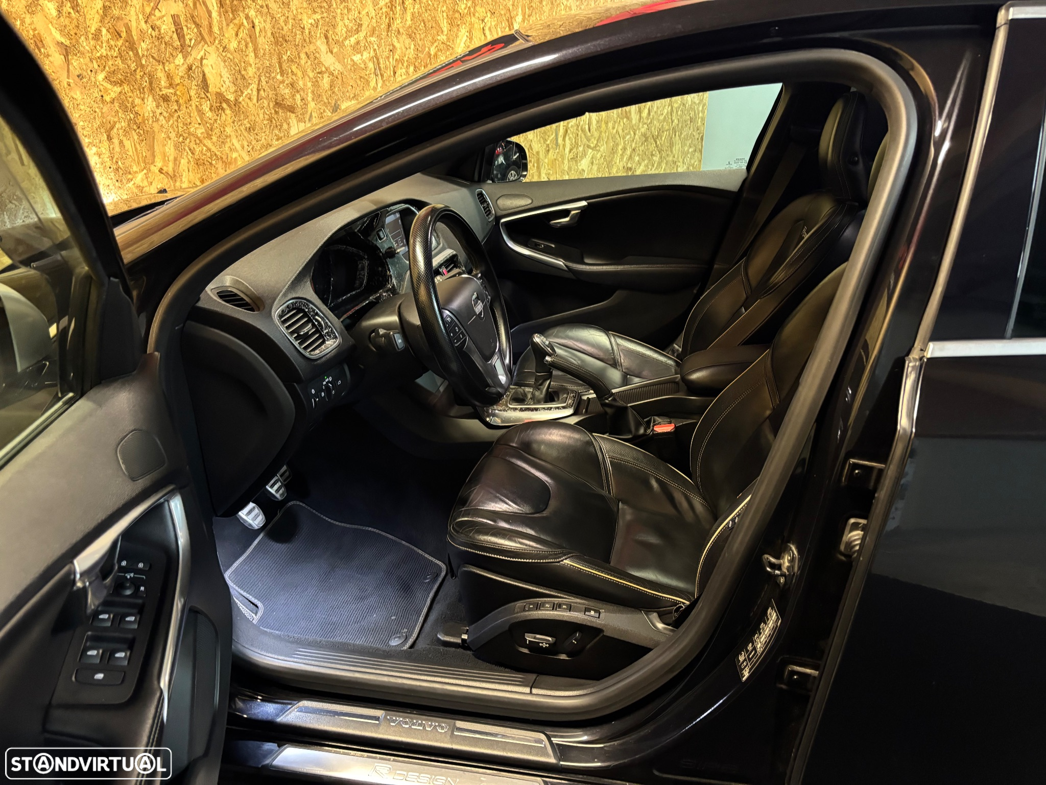 Volvo V40 1.6 D2 R-Design - 6