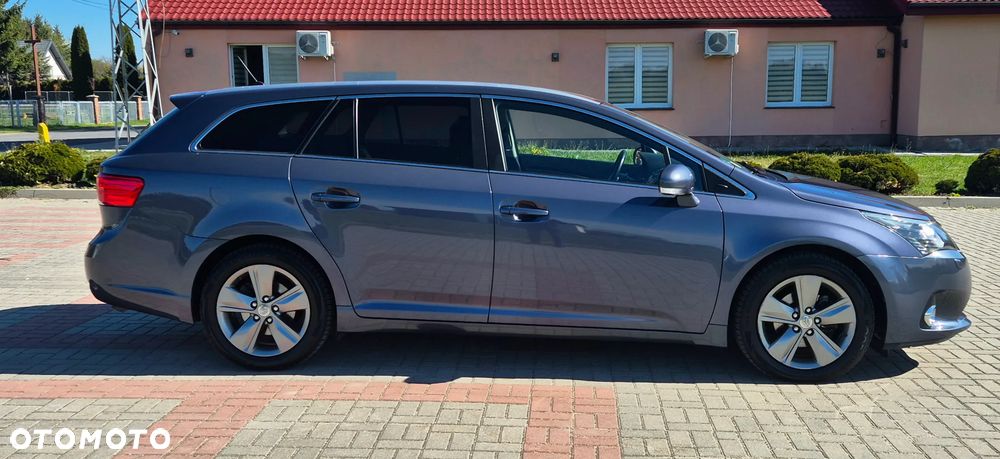 Toyota Avensis 2.0 D-4D Executive - 15