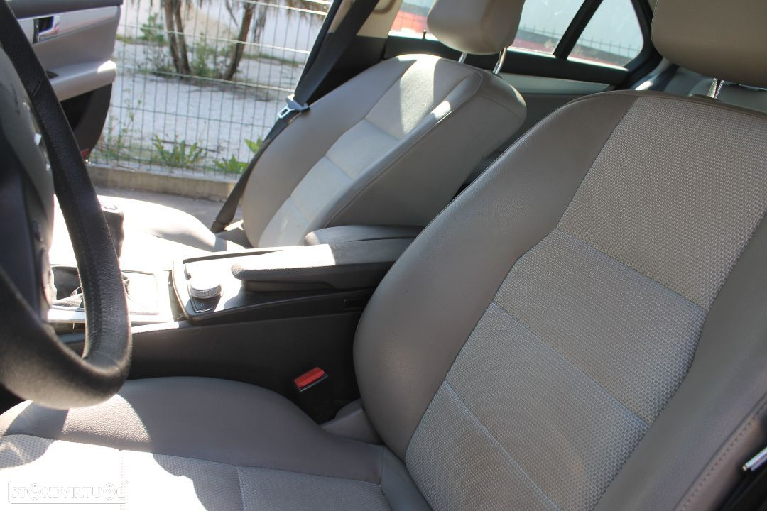 Mercedes C220 de 2007 - 7