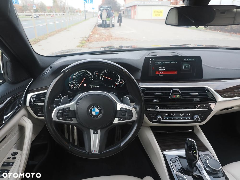 BMW Seria 5 530i xDrive M Sport sport - 13
