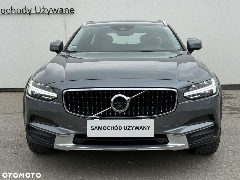 Volvo V90 Cross Country - 3