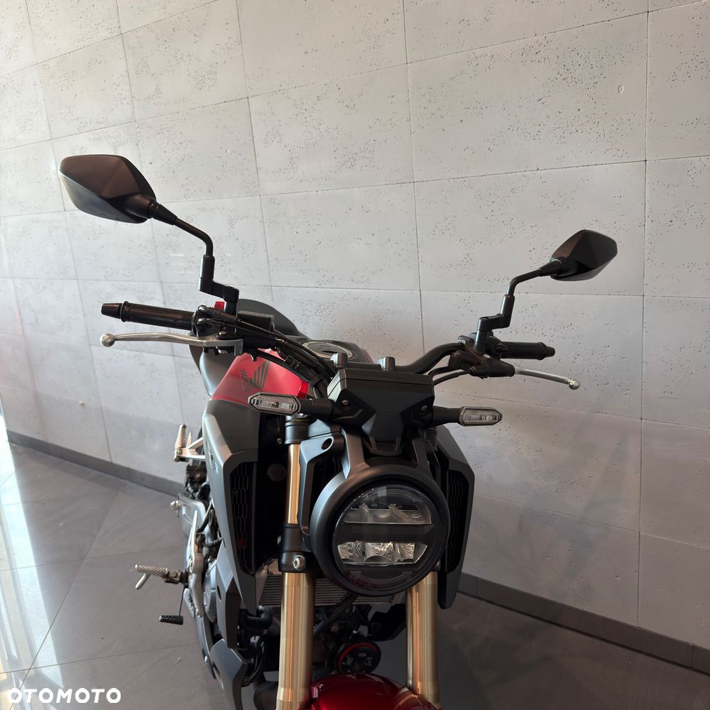 Honda CB - 8