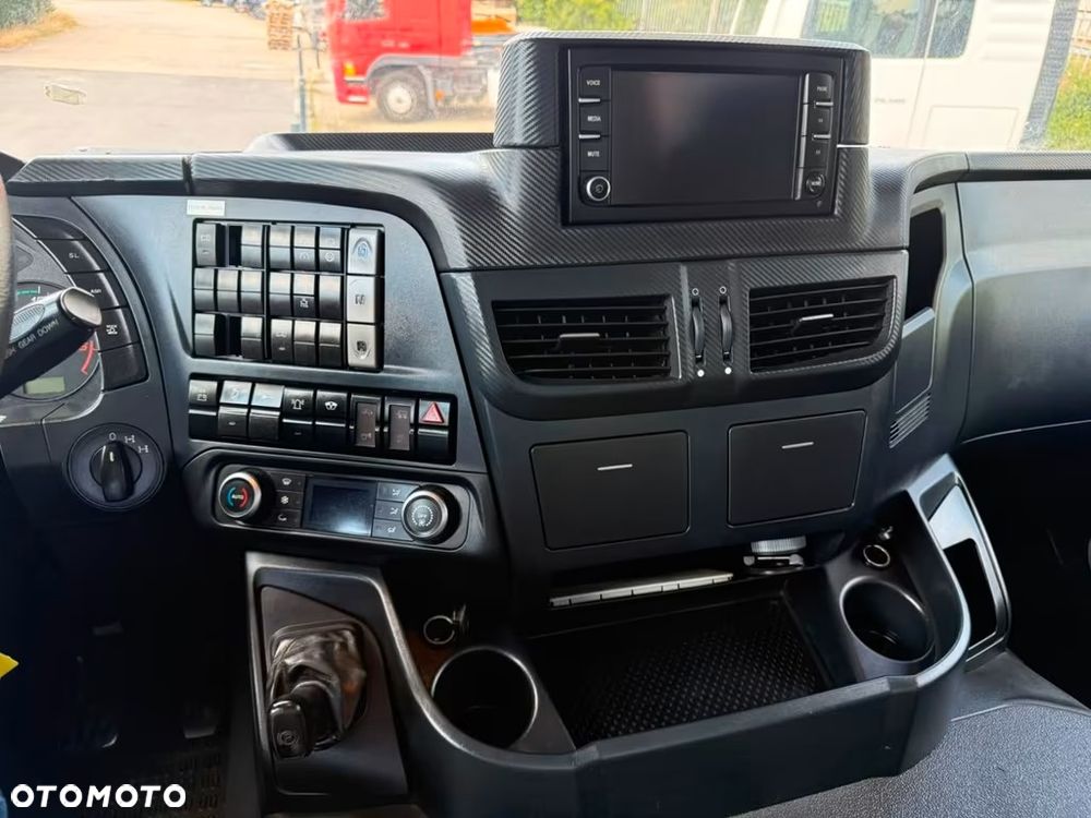 Iveco X-Way 480 8x4 | Wywrotka | Retarder | Bordmatic | Euro 6d | 190 tys. km | - 33