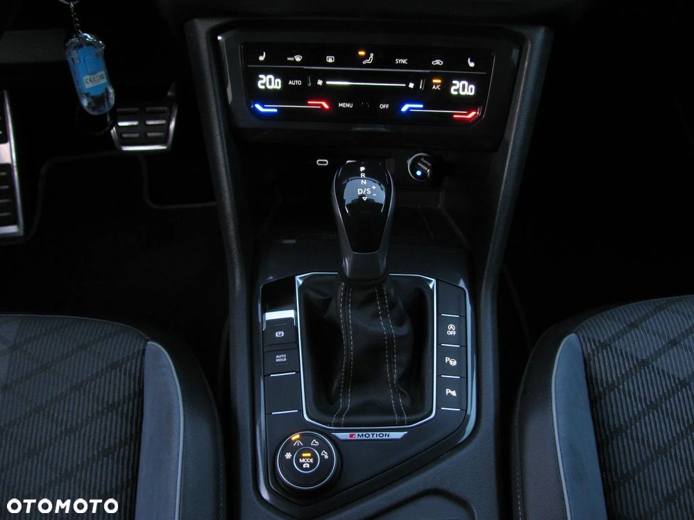 Volkswagen Tiguan 2.0 TDI SCR 4MotION DSG R-Line - 18