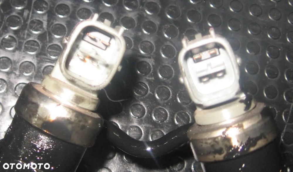 23670-27020 wtrysk wtryski 2.0 D4D AVENSIS T25 COROLLA  E12 4 PINY - 2