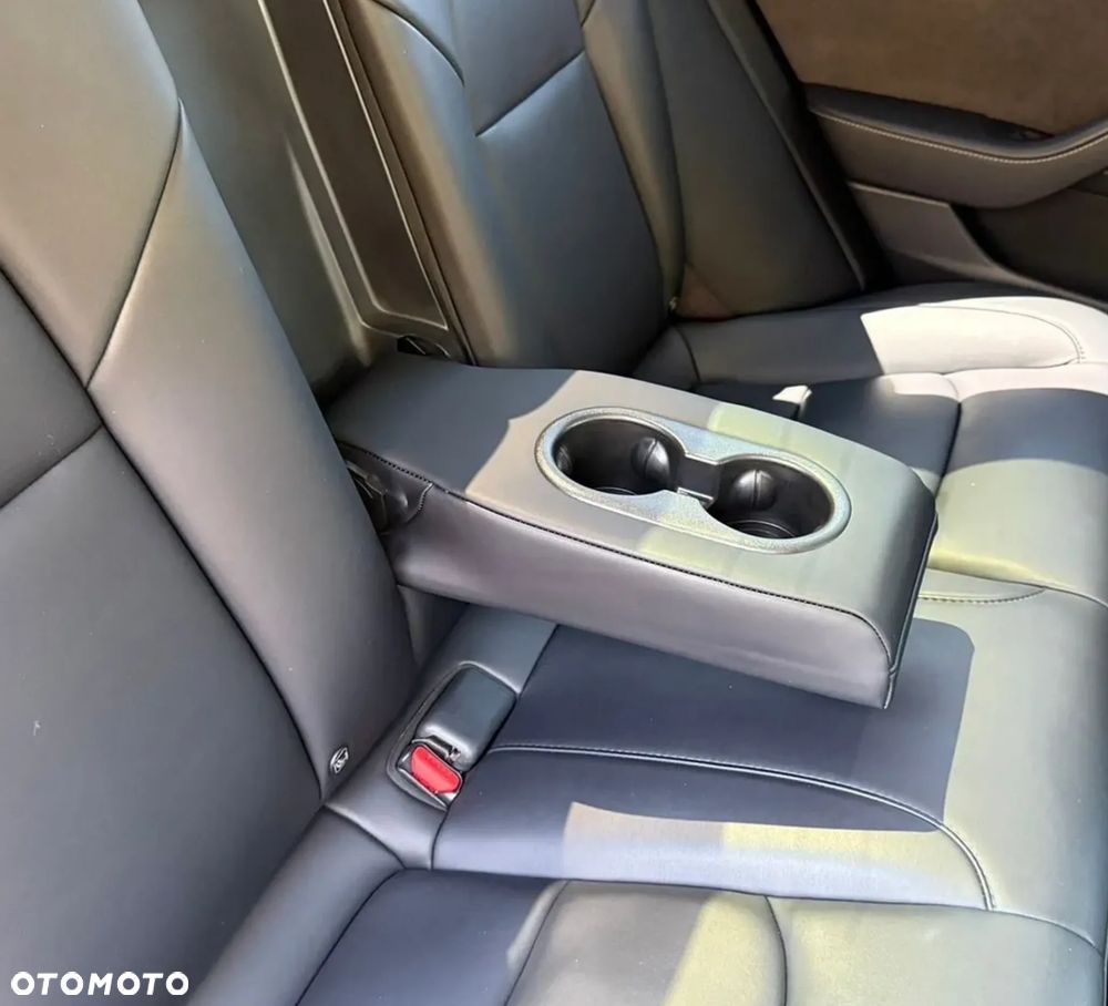 Tesla Model 3 Langstreckenbatterie Allradantrieb Dual Motor Performance - 13