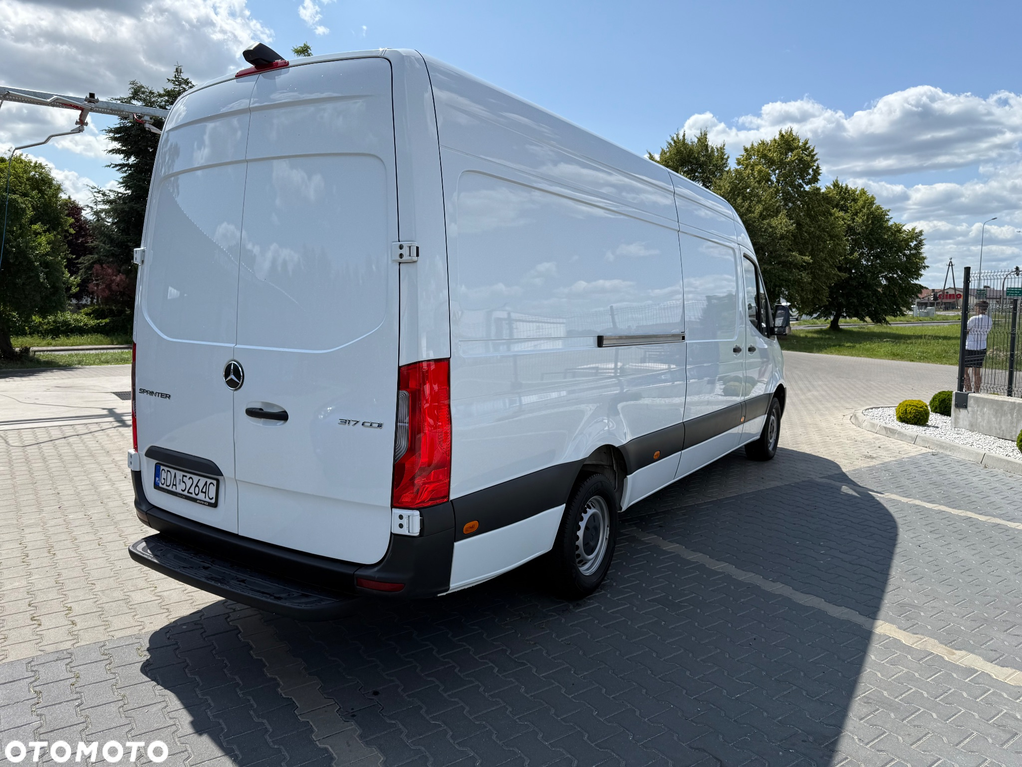 Mercedes-Benz Sprinter 317 Maxi - 2