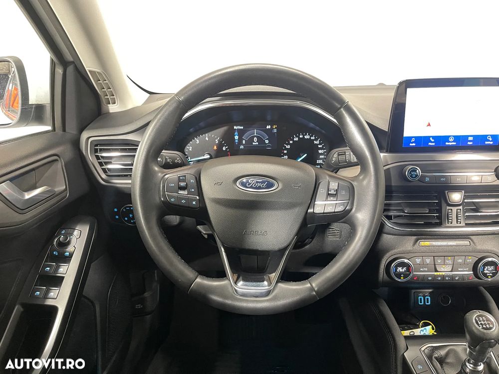 Ford Focus 1.0 EcoBoost MHEV Titanium - 6