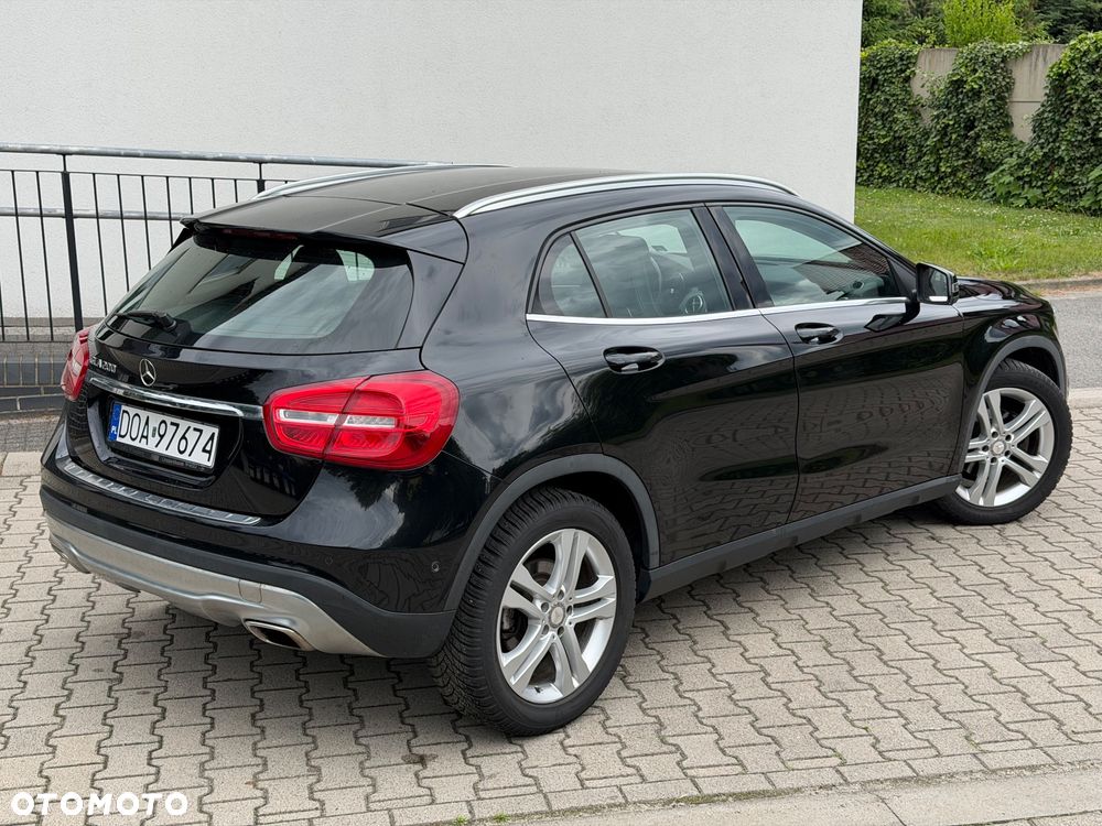 Mercedes-Benz GLA 200 7G-DCT Style - 6