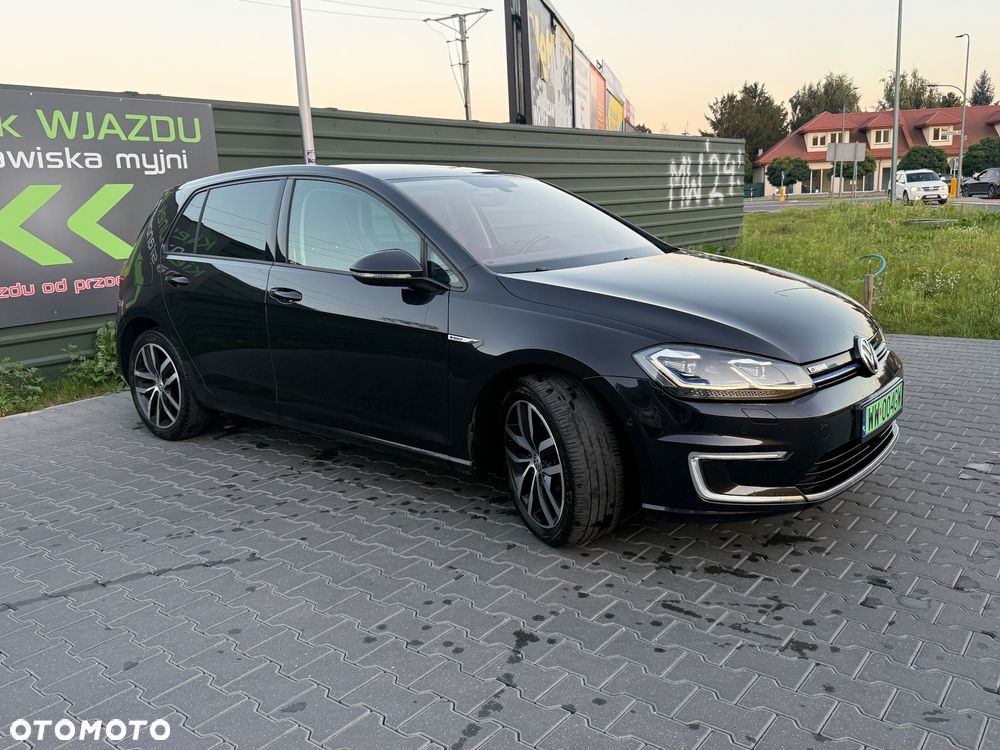 Volkswagen Golf - 15