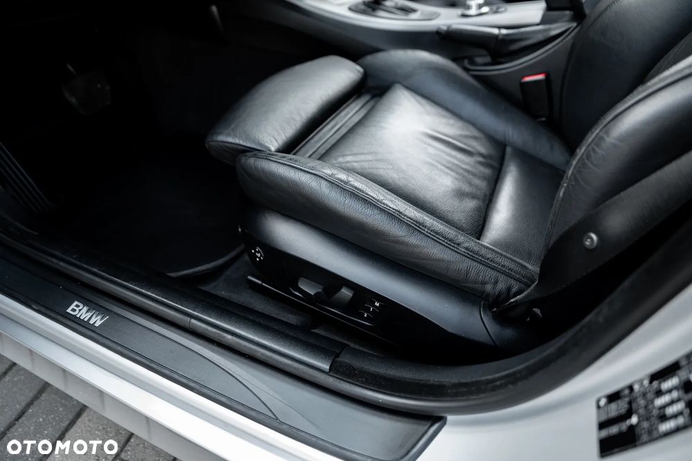 BMW Seria 3 330xi - 17