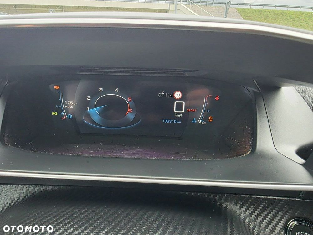 Peugeot 2008 - 7