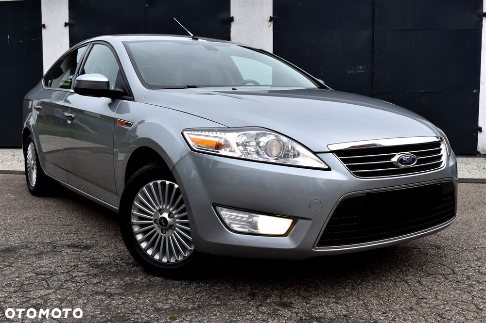 Ford Mondeo 2.0 Ghia X100 / X - 8