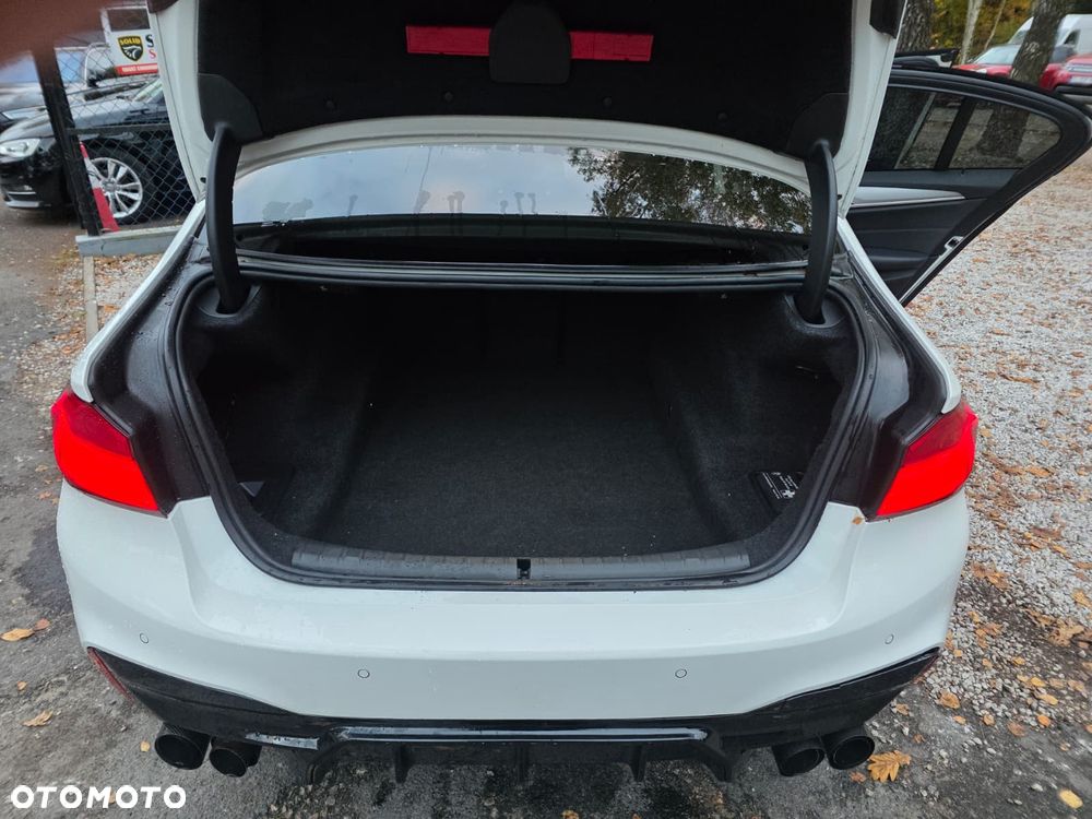 BMW Seria 5 520d xDrive M Sport sport - 25