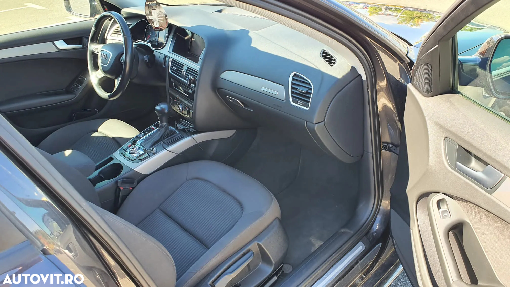 Audi A4 Avant 2.0 TDI quattro Stronic - 4