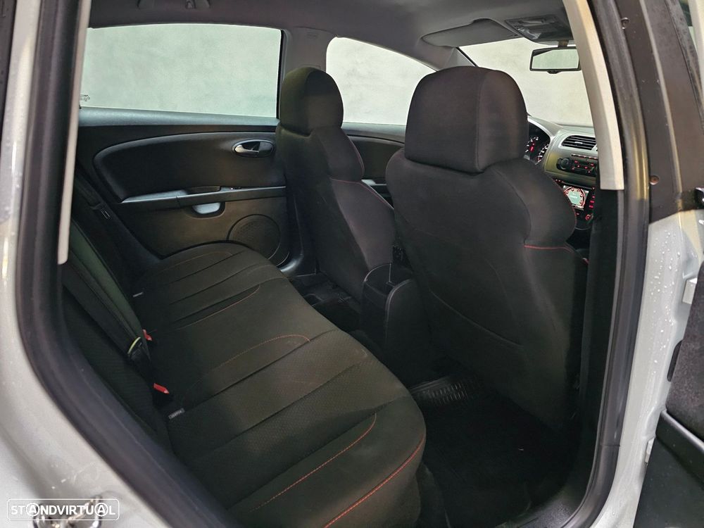 SEAT Leon 2.0 TDI FR DPF - 21