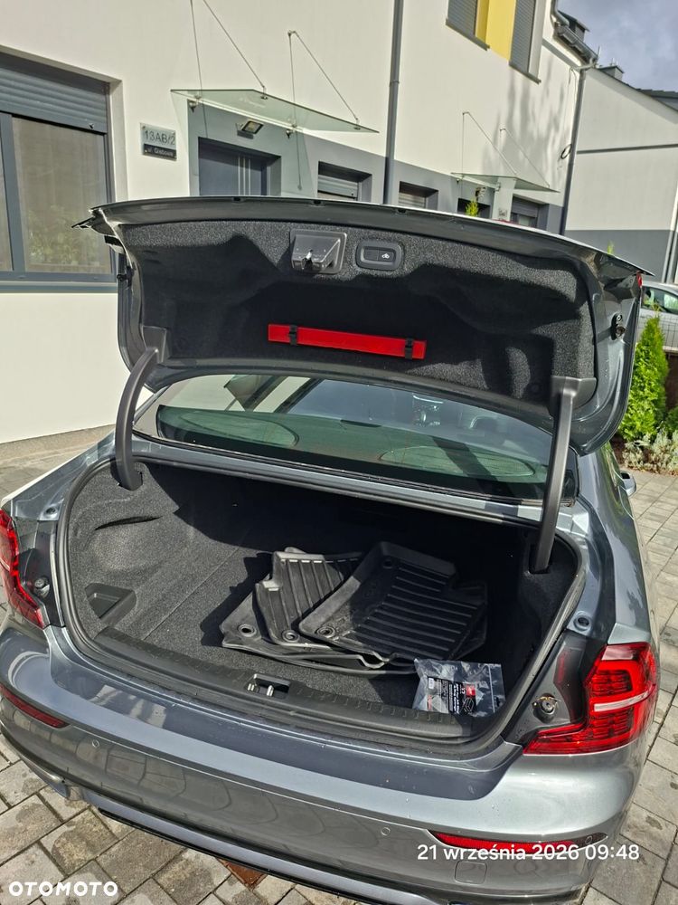 Volvo S60 B4 B R-Design - 14